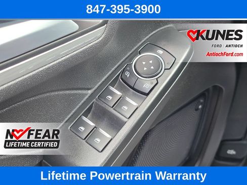 Certified 2024 Ford Escape Platinum AWD/4WD image 30