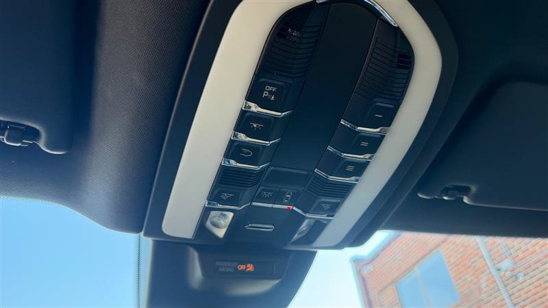 Used 2018 Porsche Macan S AWD/4WD image 38