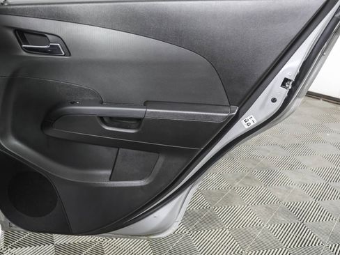 Used 2016 Chevrolet Sonic LT image 40