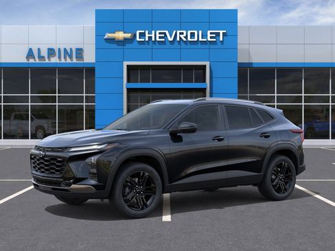 New 2026 Chevrolet Trax ACTIV w/ Sunroof Package image 2