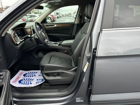 Used 2024 Volkswagen Atlas SE image 9