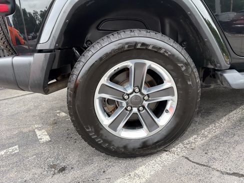 Used 2020 Jeep Wrangler Unlimited Sahara AWD/4WD image 10