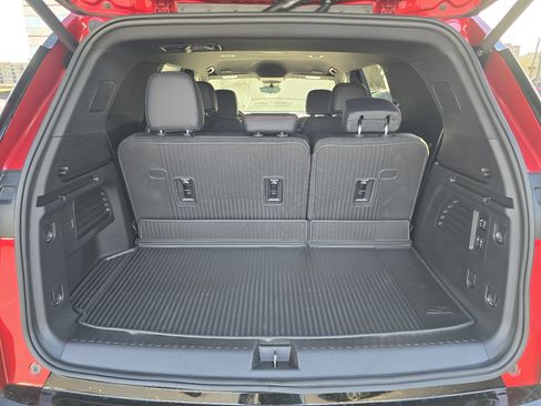 New 2026 Chevrolet Traverse RS w/ LPO, Floor Liner Package image 12
