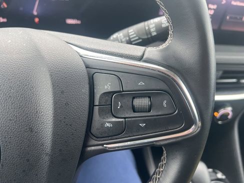 Used 2025 Buick Encore GX Preferred image 16