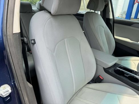 Used 2015 Hyundai Sonata SE FWD image 25
