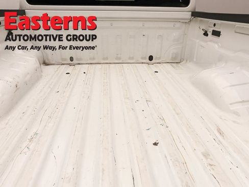 Used 2022 Nissan Frontier S RWD image 9