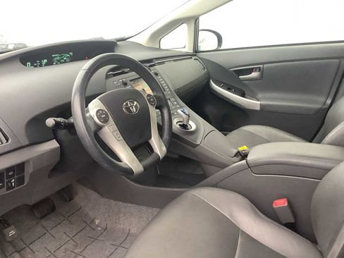 Used 2011 Toyota Prius Five w/ Navigation Pkg image 3