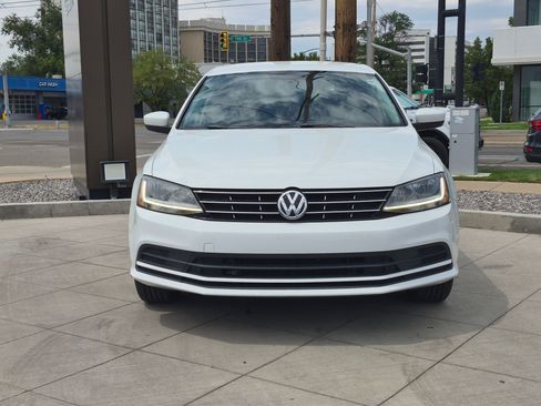 Used 2018 Volkswagen Jetta S w/ Cold Weather Package FWD image 10