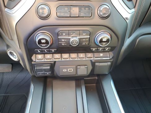 Used 2022 Chevrolet Silverado 2500 LTZ w/ LTZ Premium Texas Edition image 35