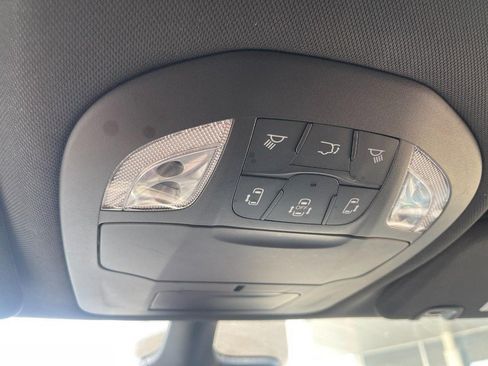 Used 2023 Chrysler Pacifica Touring-L w/ S Appearance Package FWD image 27