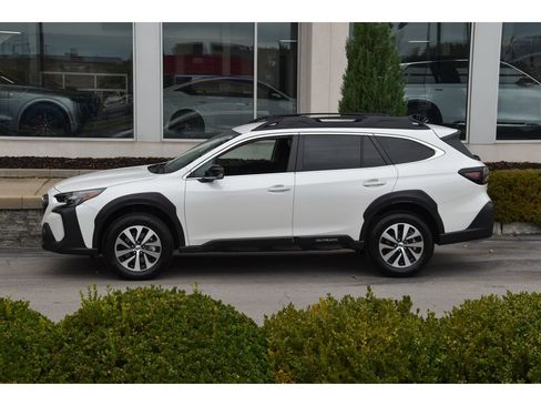 Certified 2025 Subaru Outback Premium image 7