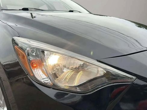 Used 2016 Scion iA Sedan 4D image 9