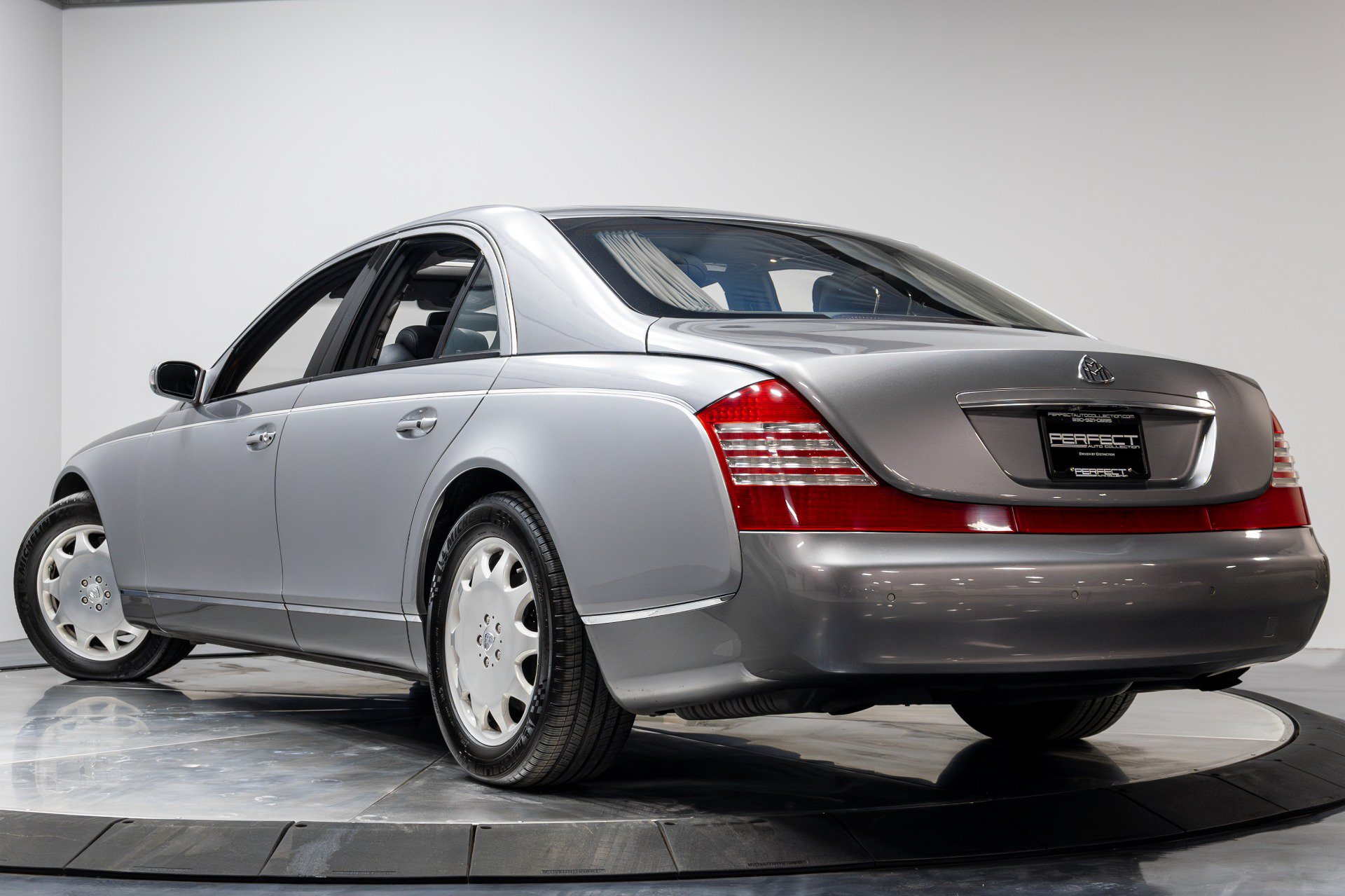 Used 2004 Maybach 57 RWD image 63
