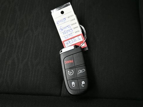 Used 2025 Dodge Durango GT AWD/4WD image 30