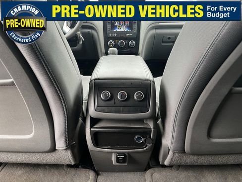 Used 2016 Chevrolet Traverse LT image 29