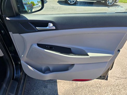 Used 2019 Hyundai Tucson SE image 31