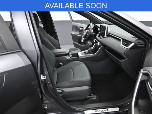 Used 2025 Toyota RAV4 SE w/ Convenience Package AWD/4WD image 34