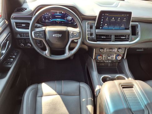 Used 2024 Chevrolet Tahoe RST w/ Luxury Package AWD/4WD image 2