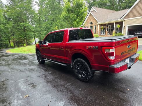 Used 2021 Ford F150 Lariat w/ Equipment Group 502A High AWD/4WD image 4