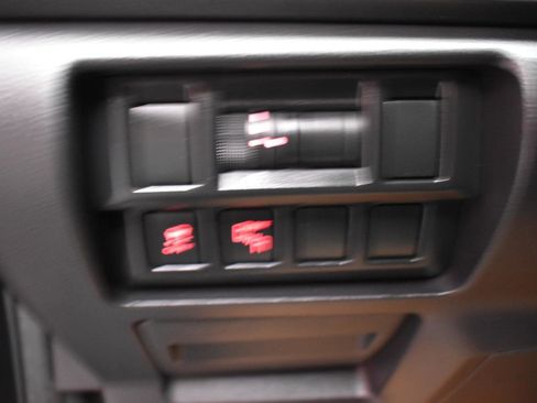 Used 2019 Subaru Impreza 2.0i Sport image 38