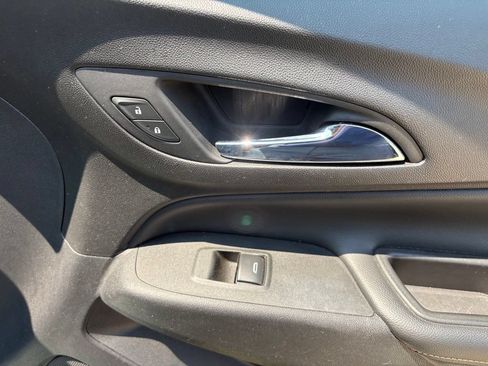 Used 2020 Chevrolet Equinox Premier FWD image 28