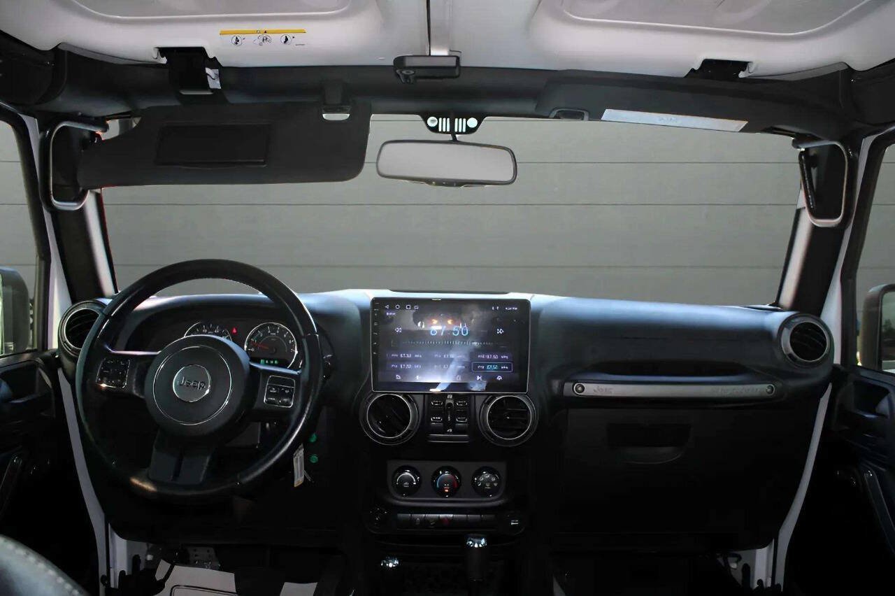 Used 2017 Jeep Wrangler Unlimited Sport w/ Quick Order Package 24S AWD/4WD image 17