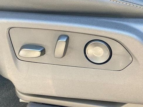 New 2026 GMC Sierra 1500 Elevation w/ Elevation Premium Package AWD/4WD image 17