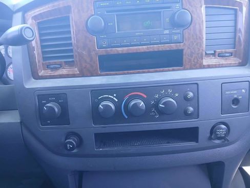 Used 2006 Dodge Ram 1500 Truck SLT image 12