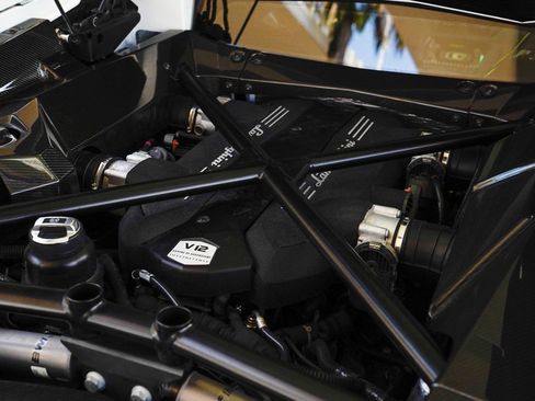 Used 2018 Lamborghini Aventador S image 89