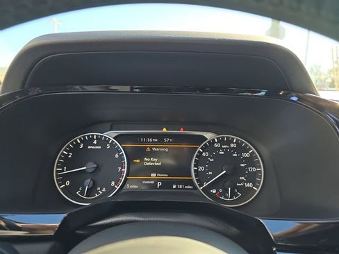 New 2025 Nissan Pathfinder SV w/ Black Appearance Package image 18