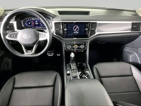 Used 2023 Volkswagen Atlas SEL R-Line AWD/4WD image 7