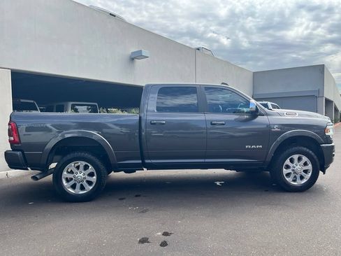 Used 2021 RAM 2500 Laramie AWD/4WD image 3