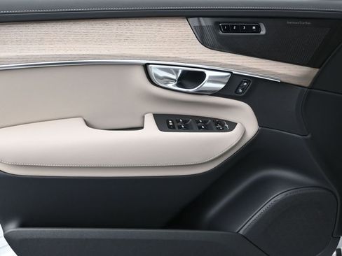 New 2026 Volvo XC90 T8 Plus AWD/4WD image 10