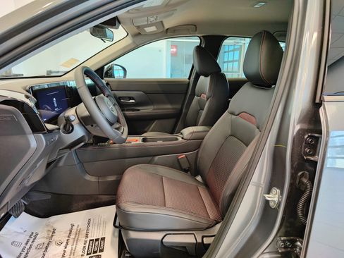 New 2026 Nissan Kicks SR w/ Cold Weather Package image 10