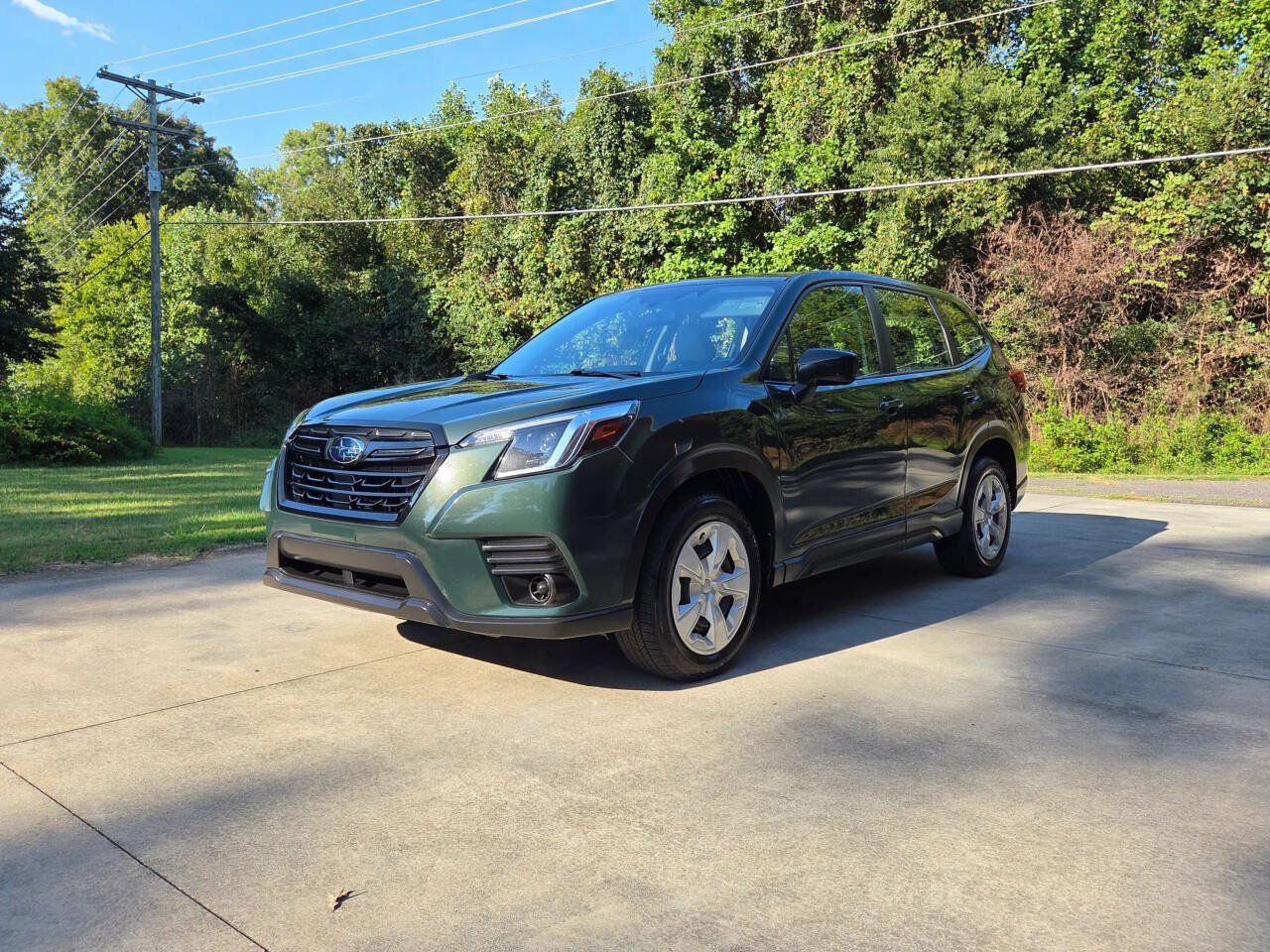 Used 2023 Subaru Forester AWD/4WD image 1