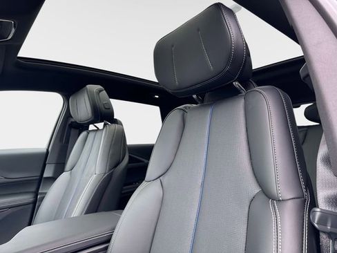 New 2026 Cadillac Lyriq Sport AWD/4WD image 16