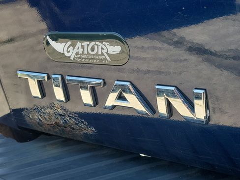 Used 2012 Nissan Titan SV w/ SV Value Truck Pkg AWD/4WD image 7