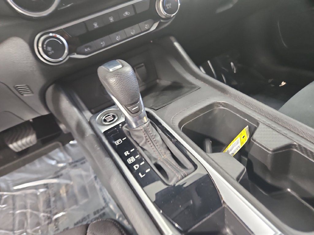 Used 2022 Nissan Sentra SV FWD image 23