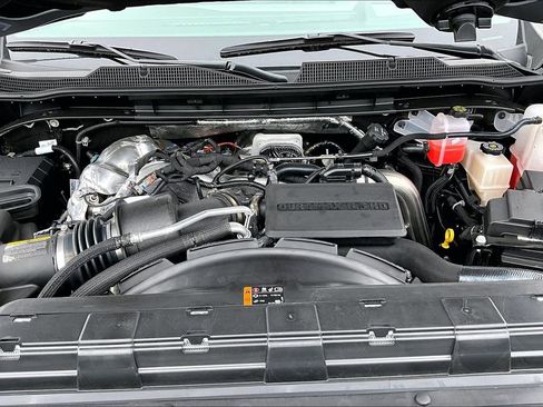 New 2026 Chevrolet Silverado 2500 ZR2 w/ LPO, Dark Essentials Package AWD/4WD image 11