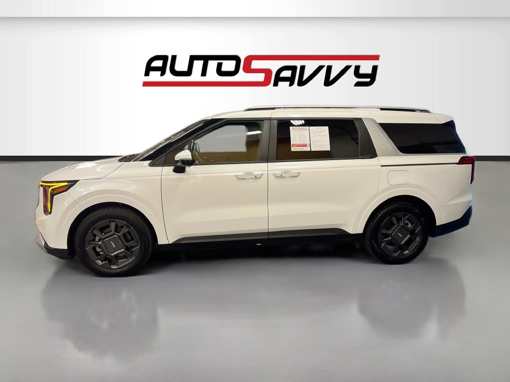 Used 2026 Kia Carnival EX FWD image 4