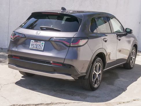 Used 2025 Honda HR-V EX-L image 9
