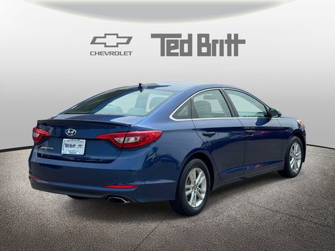 Used 2015 Hyundai Sonata SE FWD image 4