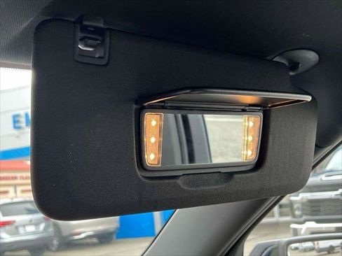 Used 2023 Chevrolet Traverse LS image 29