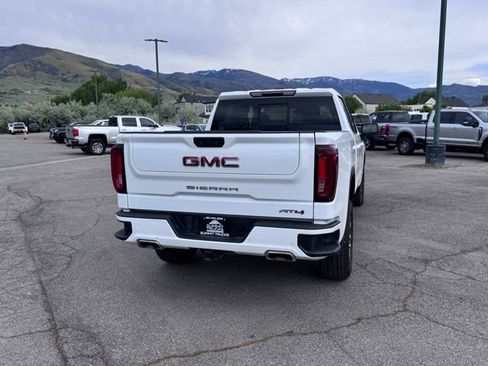 Used 2023 GMC Sierra 1500 AT4 w/ AT4 Preferred Package AWD/4WD image 6