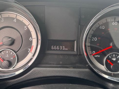 Used 2019 Dodge Grand Caravan SE image 28