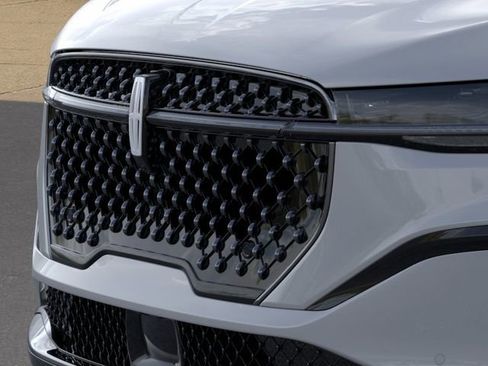 New 2026 Lincoln Nautilus Reserve w/ Jet Appearance Package AWD/4WD image 18