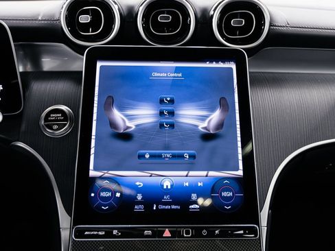 Used 2024 Mercedes-Benz GLC 43 AMG 4MATIC image 18