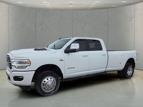 Used 2024 RAM 3500 Laramie w/ Sport Appearance Package AWD/4WD image 7