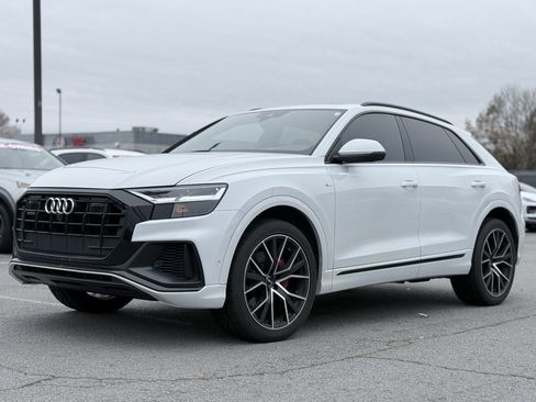 Used 2020 Audi Q8 Premium Plus w/ Premium Plus Package image 3