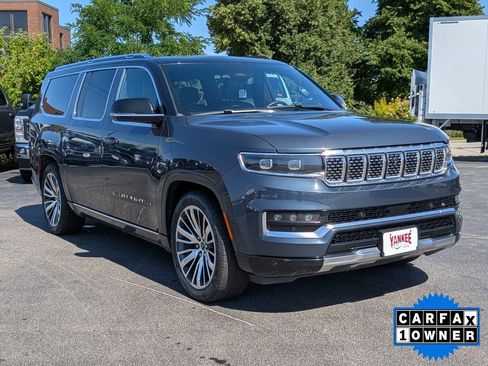 Used 2024 Jeep Grand Wagoneer L Series III AWD/4WD image 38